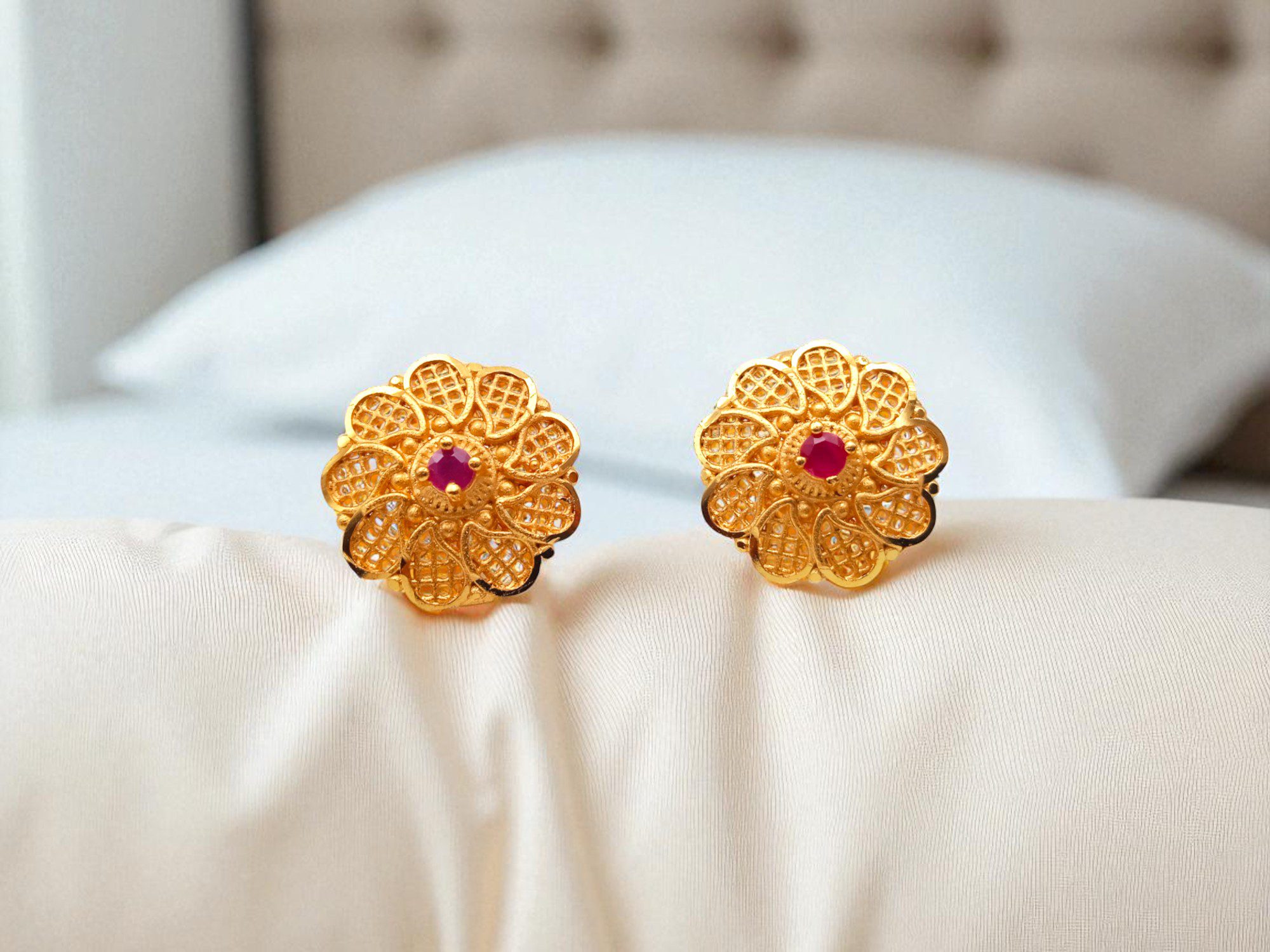 Forming Gold Plated Floral Stud