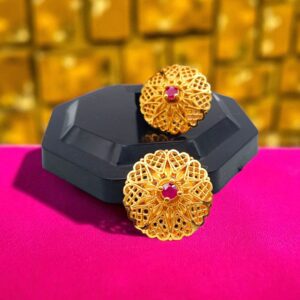 Forming Gold Plated Floral Stud