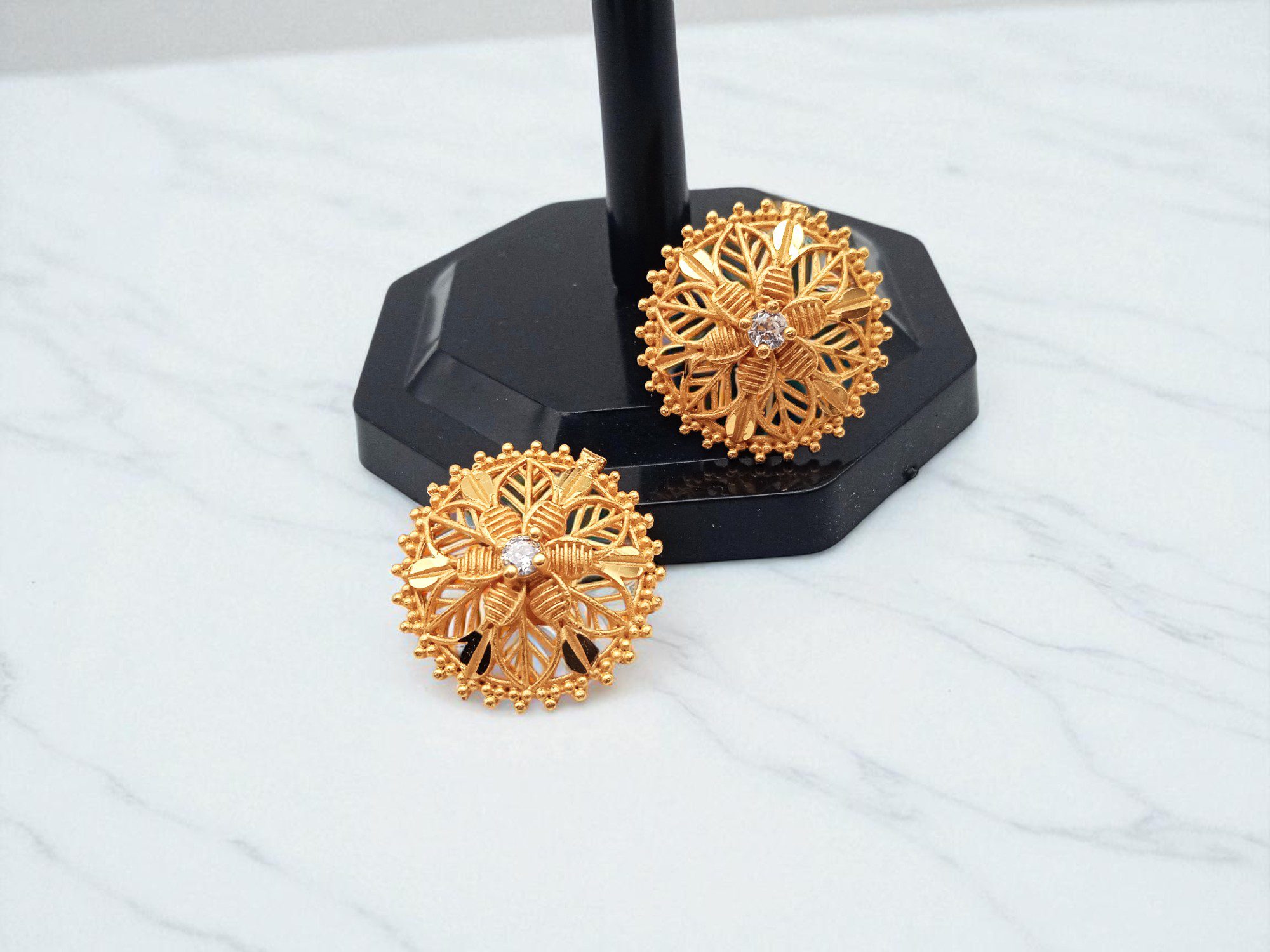 Forming Gold Plated Floral Stud