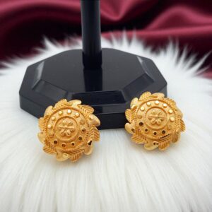 Forming Gold Plated Floral Stud Earring