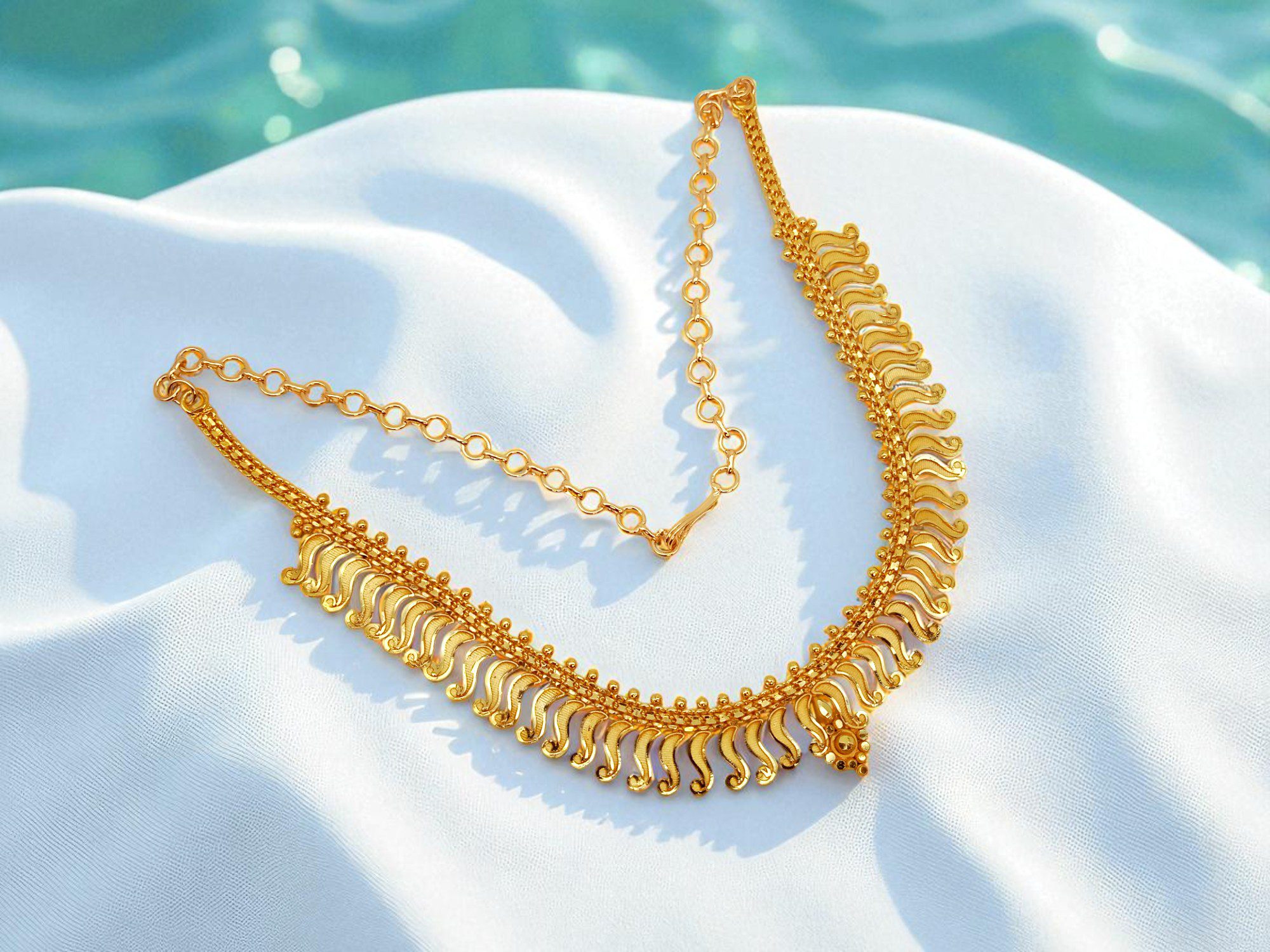 Forming Gold Plated Necklace