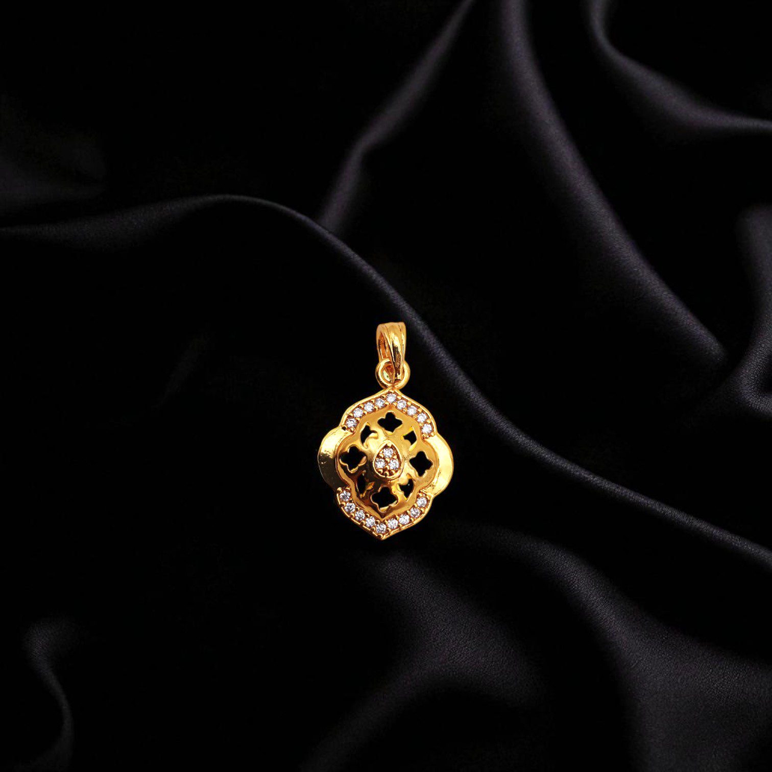 1 Gram Gold Plated Dollar/Pendant