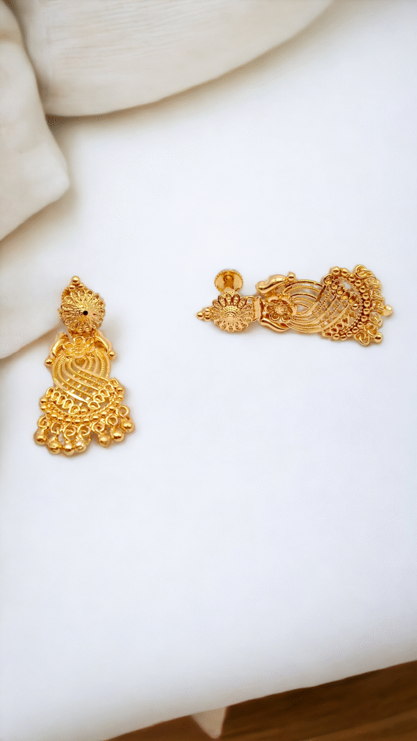 Pretty Queen - 1 Gram Gold Plated Drop Earring