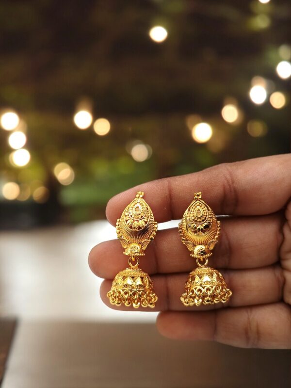 Pretty Queen - 1 Gram Gold Plated Jhumki/Jhumka/Jhumki's For Women & Girls, Covering Jewellery, Earrings