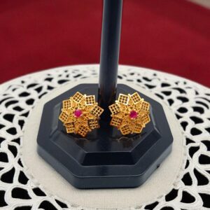Forming Gold Plated Floral Stud