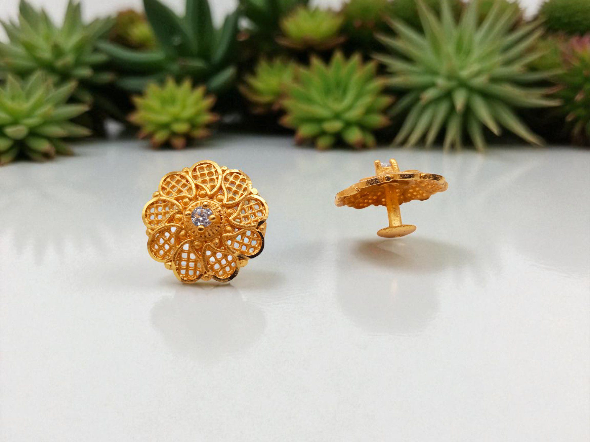 Forming Gold Plated Floral Stud