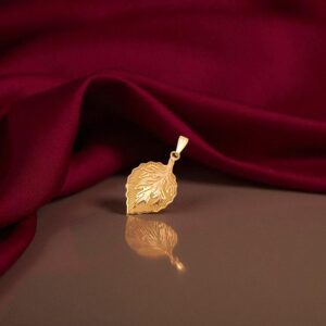 Forming Gold Plated Small Heart Dollar